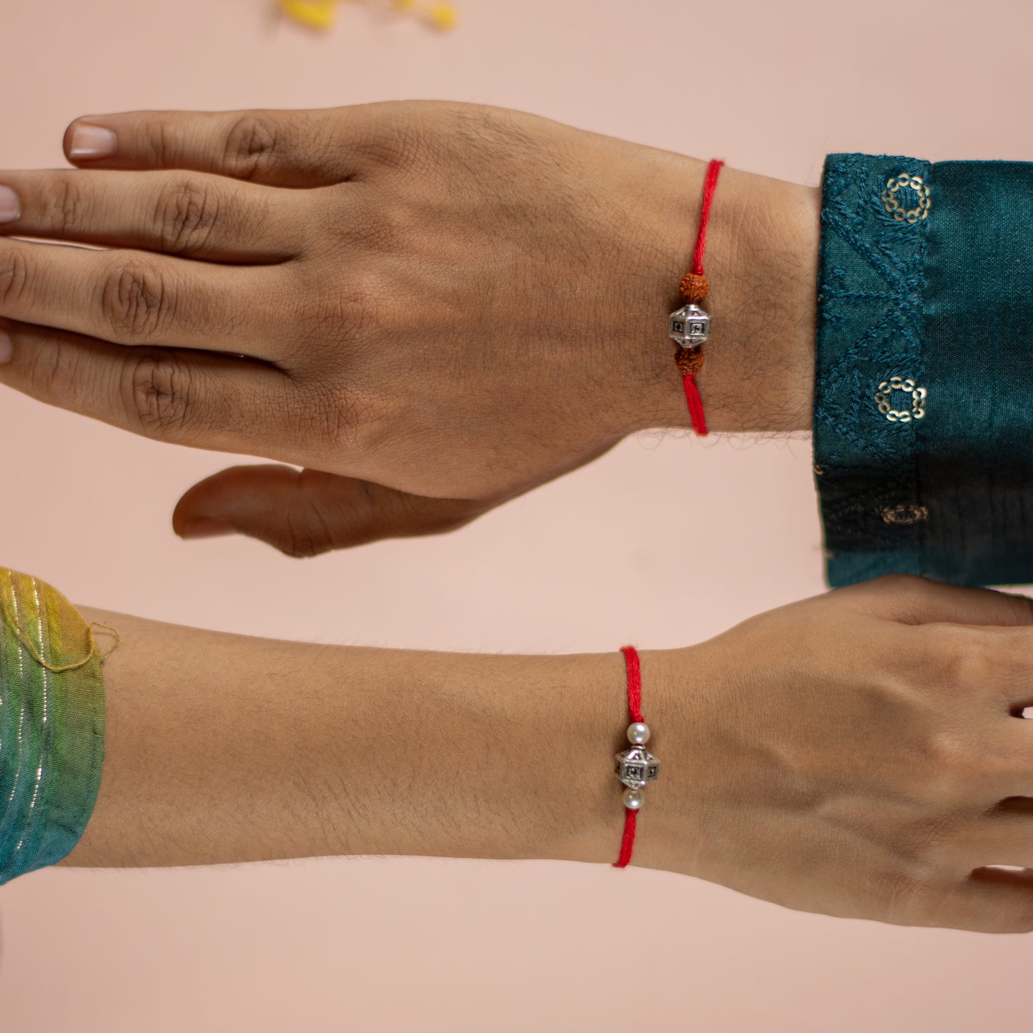 Hexagone Silver Couple Rakhi (2 Rakhi)