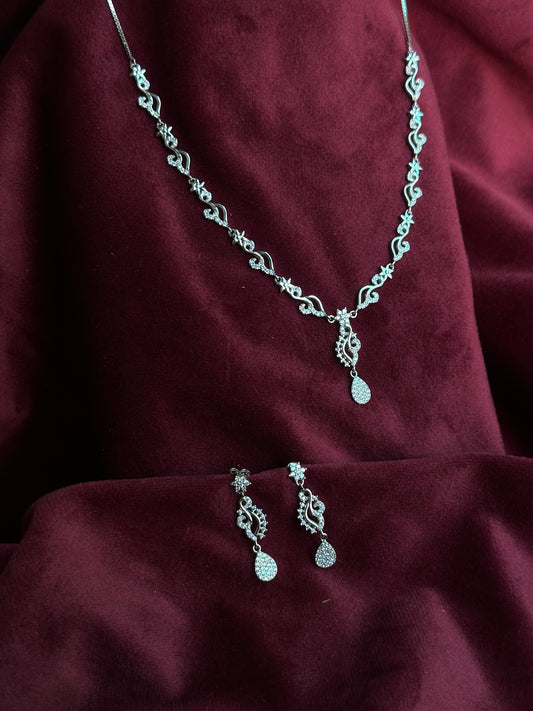Handcrafted Gemstone Necklaces for Serene Sophistication