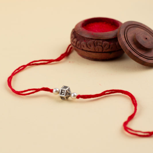 Hexagone Chakra Pearl Rakhi